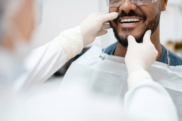 Clareamento Dental: Dentes Mais Brancos com Segurança e Eficácia