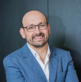 Dr. Etienne Miranda: Referência em Cirurgia Estética Facial e Deep Plane Facelift em Belo Horizonte